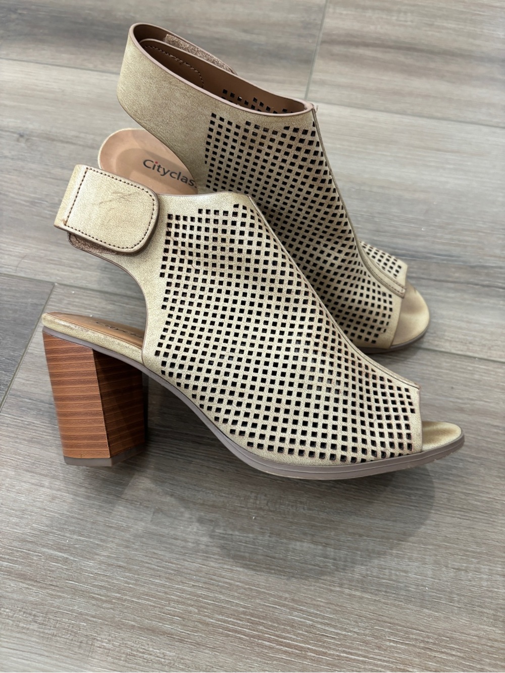 Cityclassified Gold Perforated Peep Toe Block Heels Size 7